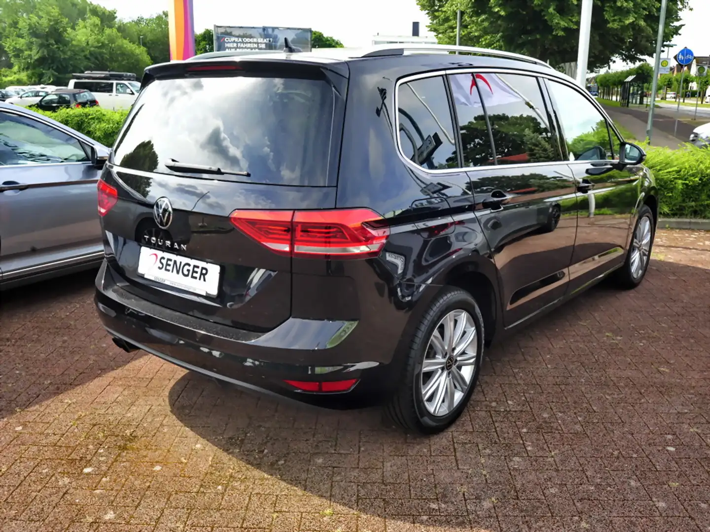 Volkswagen Touran 2.0 TDI Highline DSG Navi LED AHK PDC Noir - 2