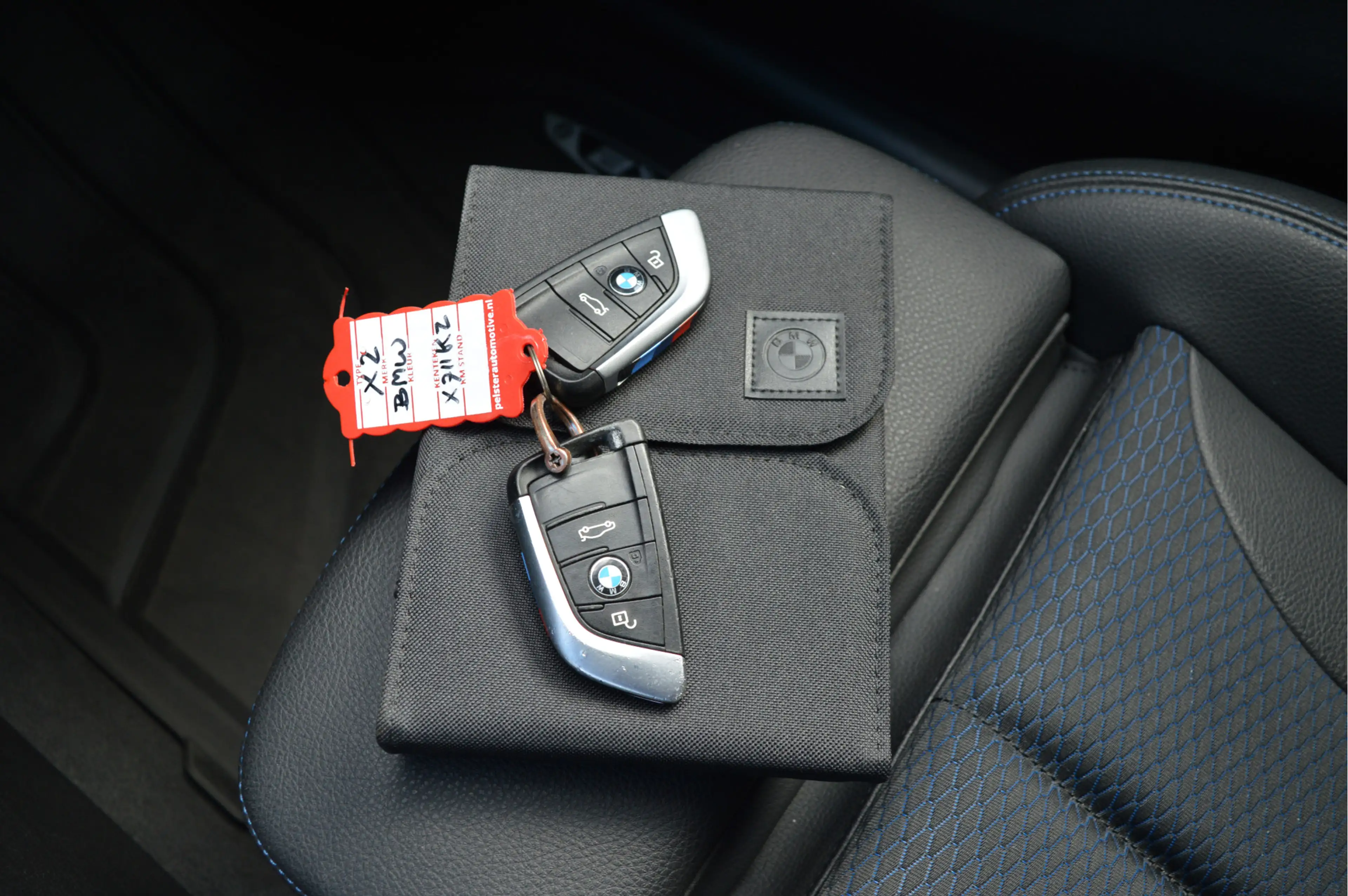 BMW X2 sDrive20i | M-PAKKET | CAMERA | TREKHAAK | HIFI | — photo 25