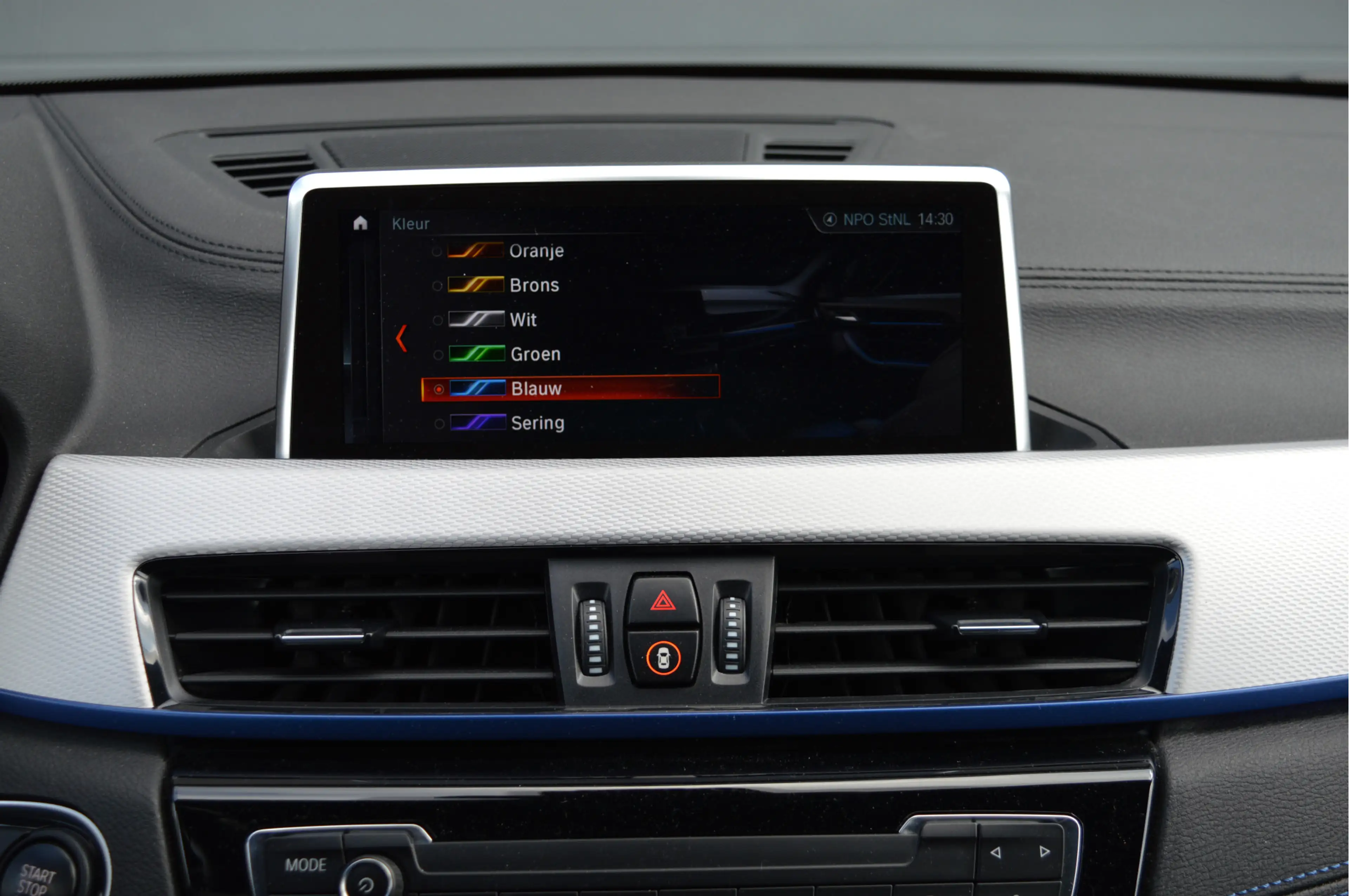 BMW X2 sDrive20i | M-PAKKET | CAMERA | TREKHAAK | HIFI | — photo 23