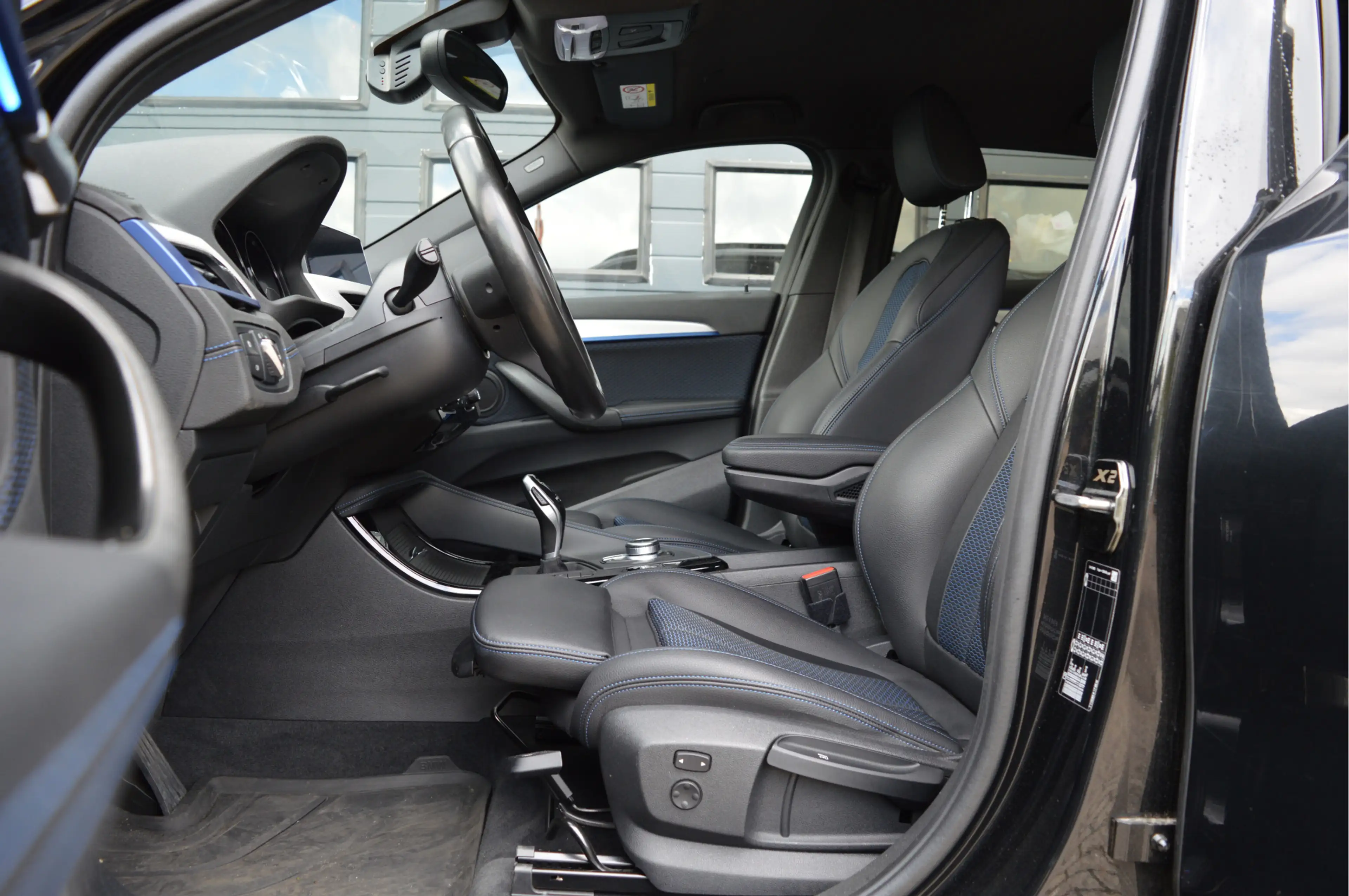 BMW X2 sDrive20i | M-PAKKET | CAMERA | TREKHAAK | HIFI | — photo 8