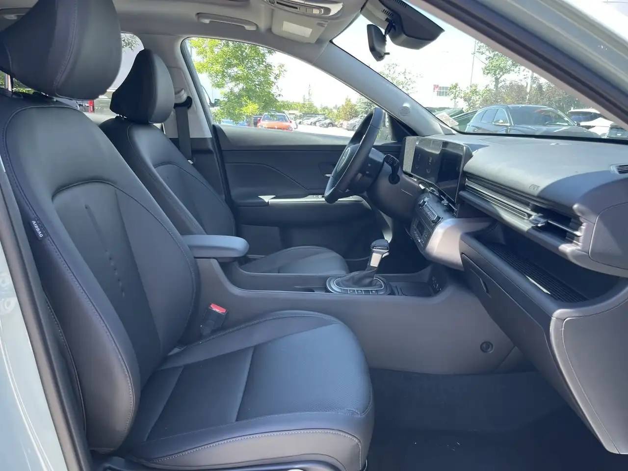 Hyundai KONA снимка Hyundai KONA