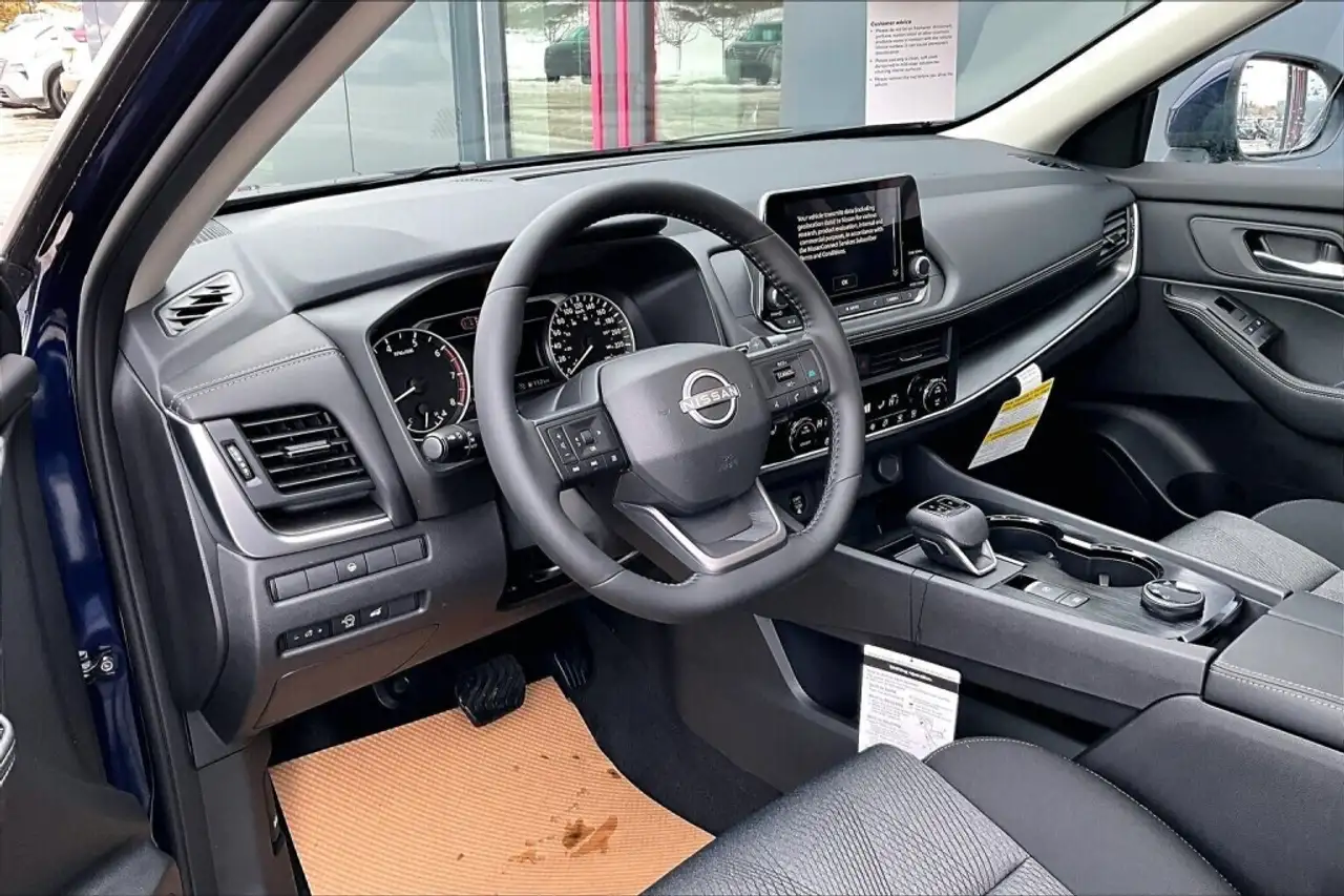 Nissan Rogue снимка Nissan Rogue