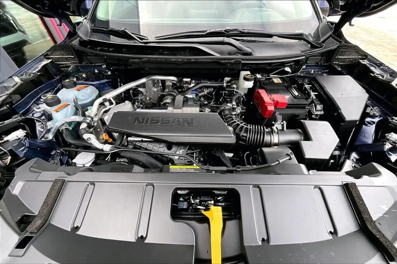 Nissan Rogue снимка Nissan Rogue