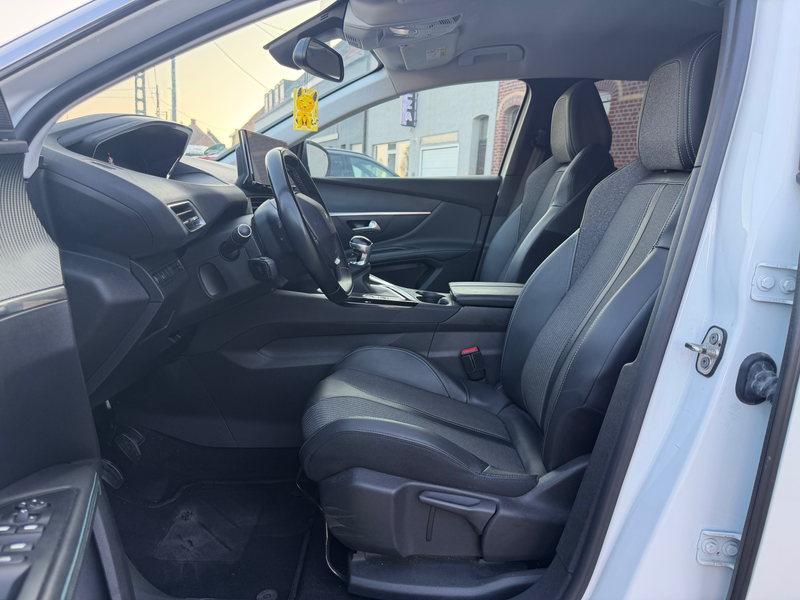 Peugeot 5008 5008 1.2 PureTech Active — photo 10
