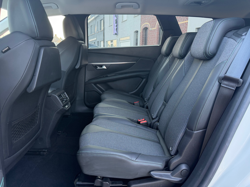 Peugeot 5008 5008 1.2 PureTech Active — photo 11