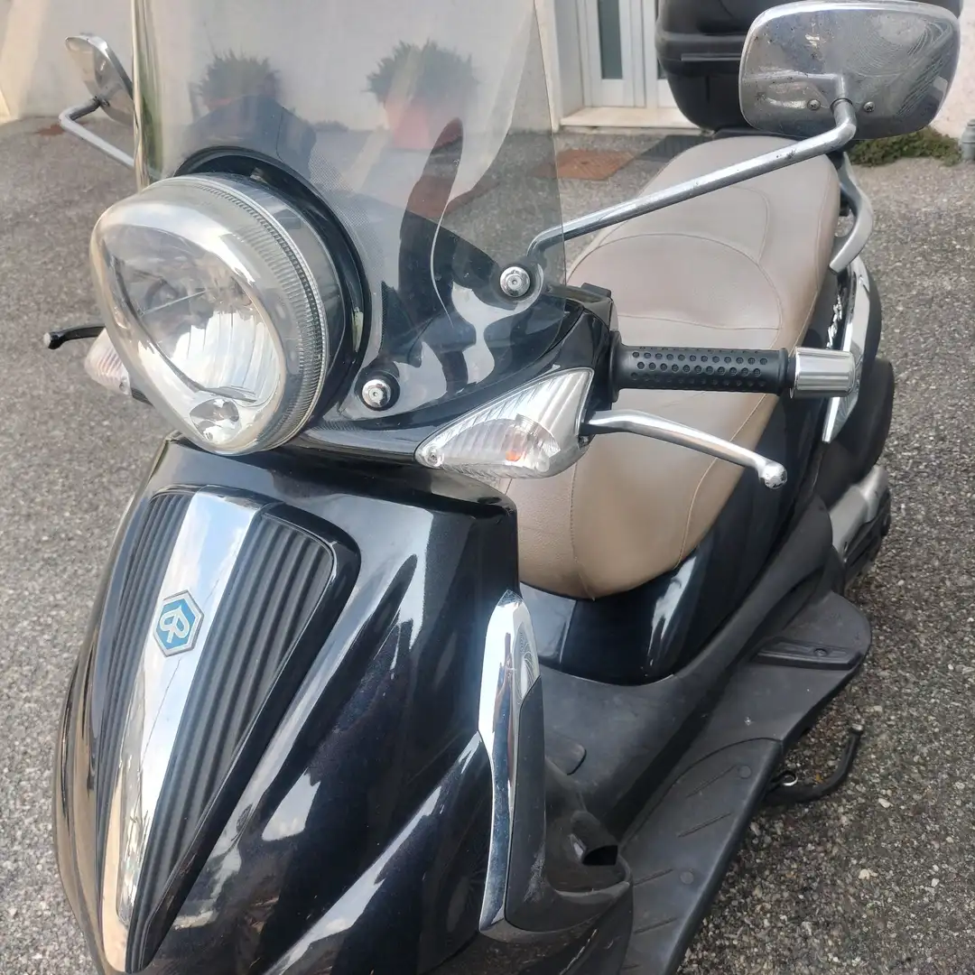 Piaggio Beverly 400 Tourer Negro - 1