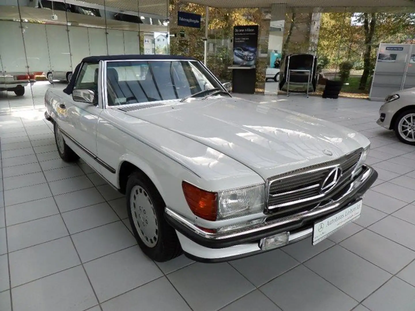 Mercedes-Benz 560 560 SL 560 SL Rarität Deutsche Pap.TOP Zustand White - 2