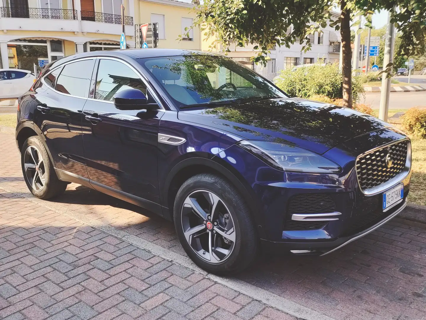 Jaguar E-Pace E-Pace 2.0 diesel 204 cv- trazione 4x4 Blu/Azzurro - 2