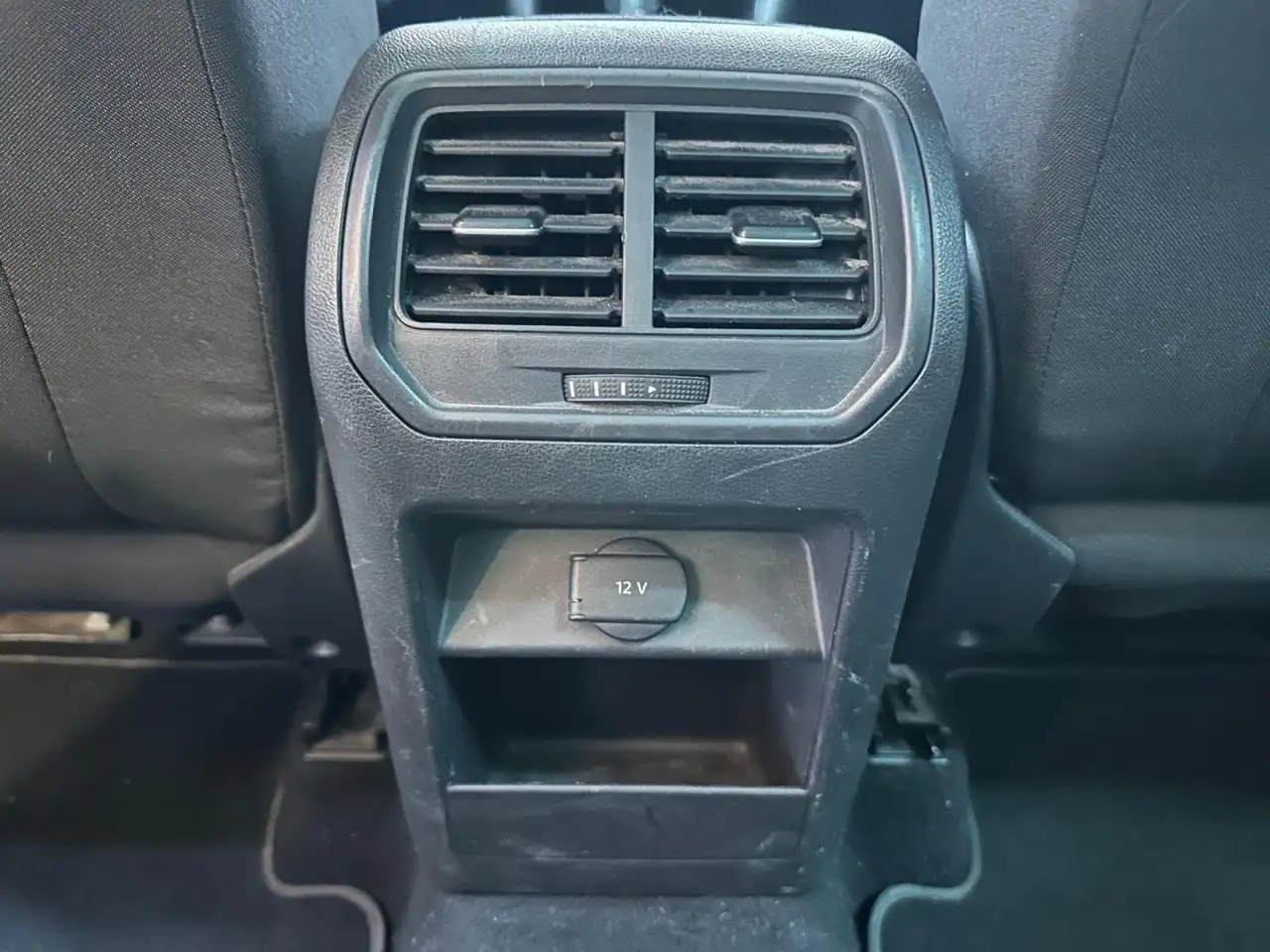 Volkswagen Golf Standard Model — photo 36