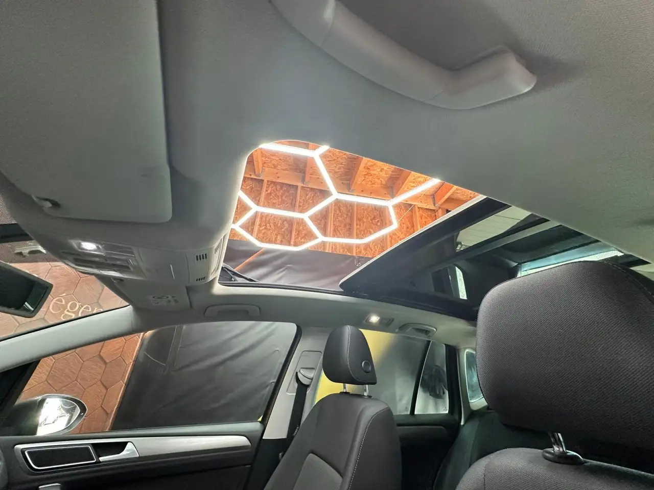 Volkswagen Golf Standard Model — photo 33