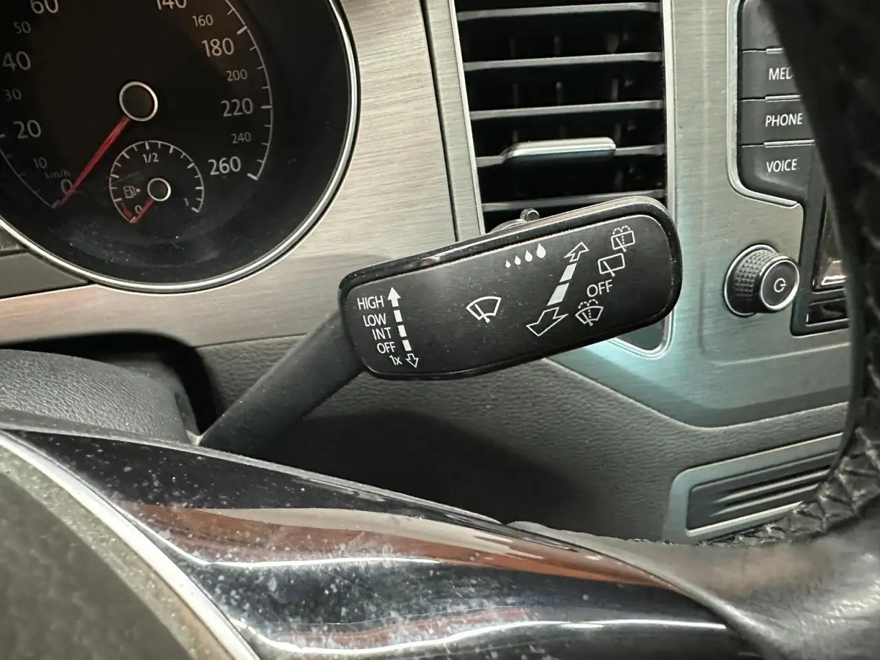 Volkswagen Golf Standard Model — photo 21