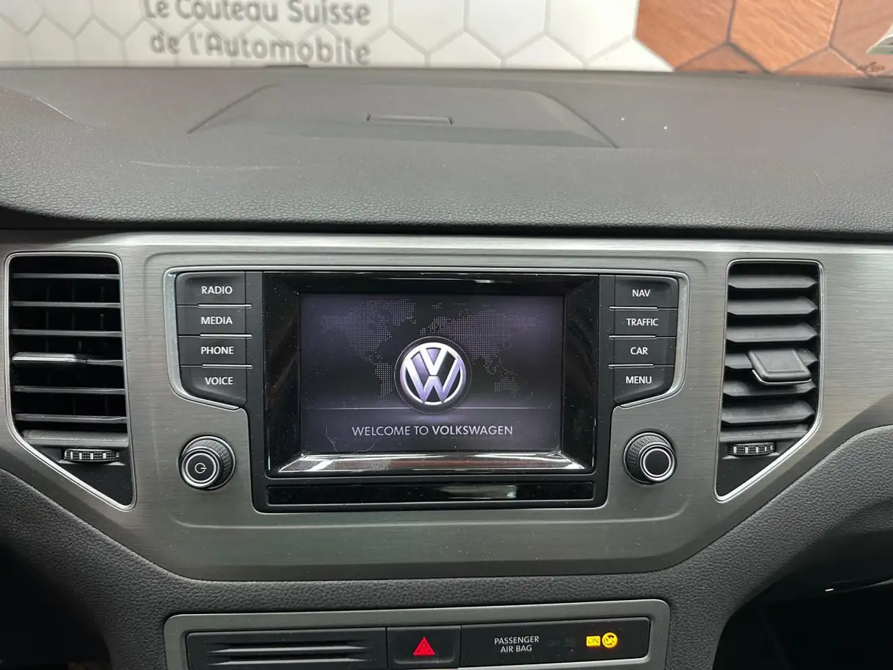 Volkswagen Golf Standard Model — photo 24