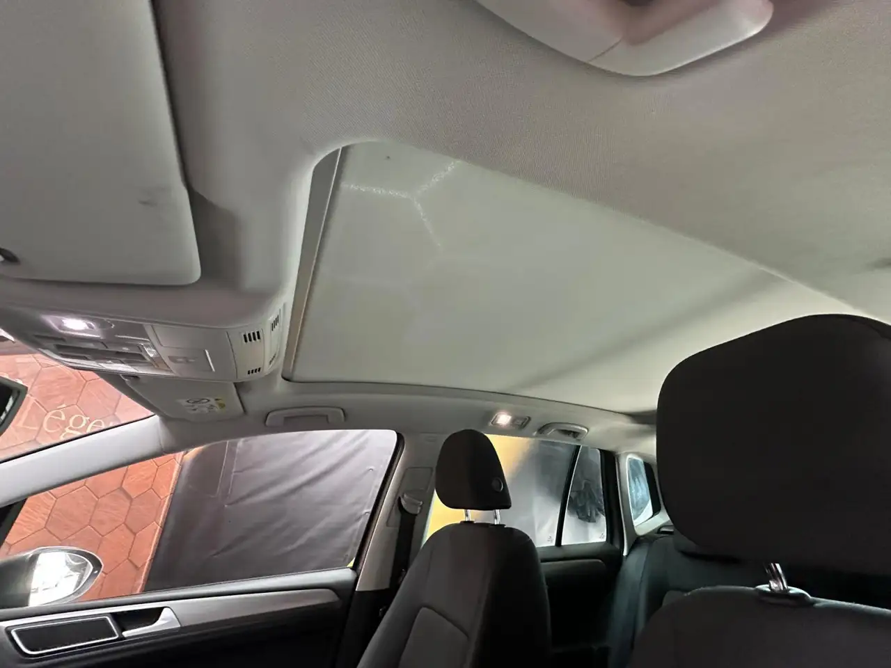 Volkswagen Golf Standard Model — photo 31