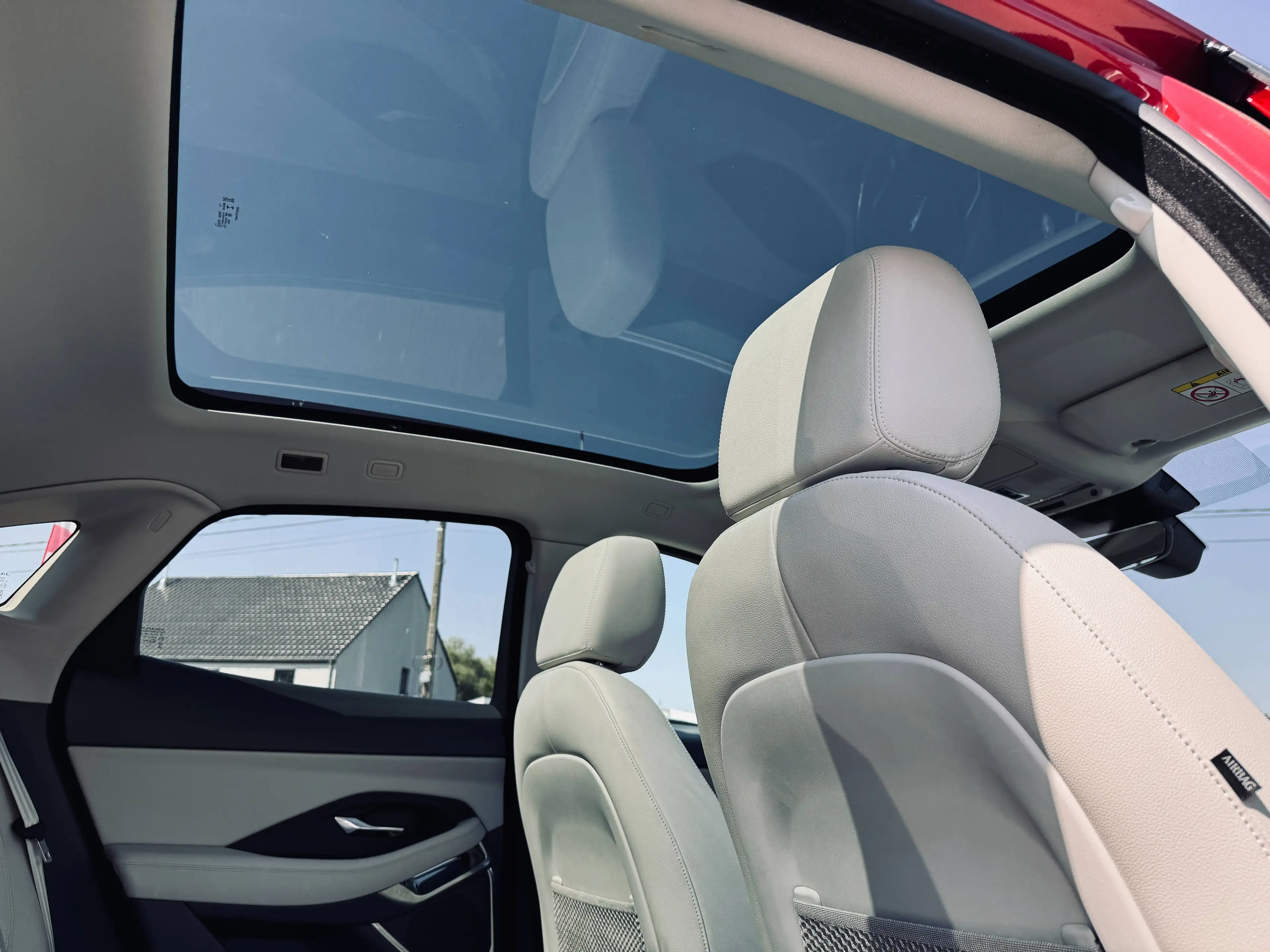 Jaguar E-Pace E-Pace 2.0 D AWD, Automatique, Garantie 1 An — photo 2