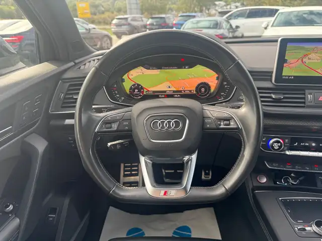 Audi SQ5 view 15