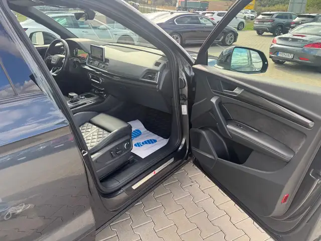 Audi SQ5 view 19