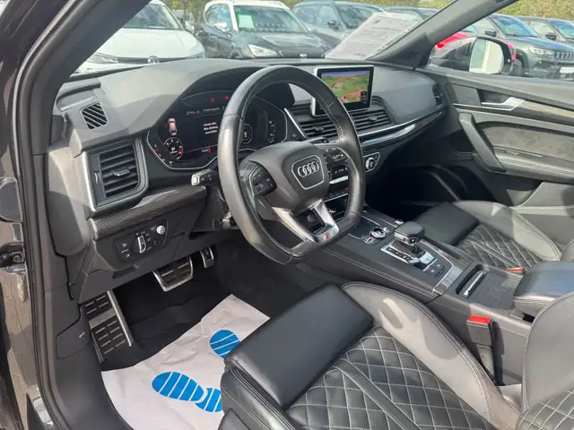 Audi SQ5 view 13