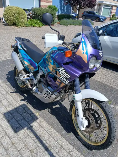 Honda Africa Twin - foto 3