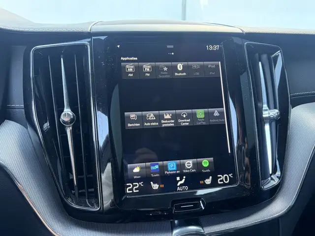 Volvo XC60 view 10
