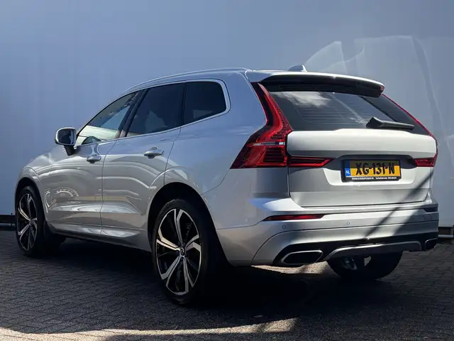 Volvo XC60 view 2