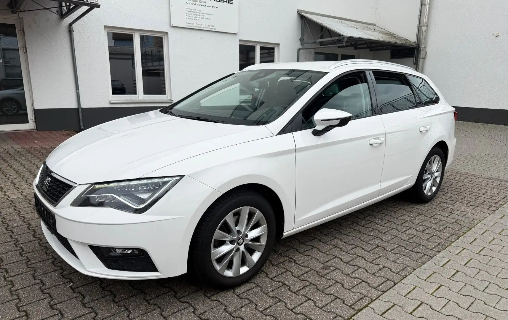 SEAT Leon ST Style VIRTUAL/NAVI/SHZ/1HAND/ACC Blanc - 1