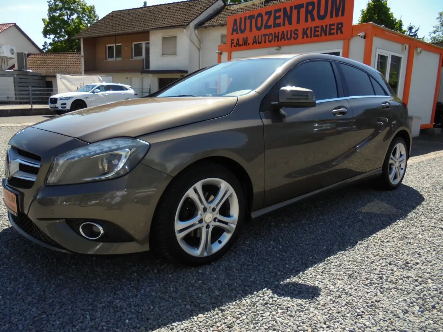 Mercedes-Benz A 180 CDI Autom*Standh*Xenon*EPH*Sitzh*Bluet*USB Gris - 1