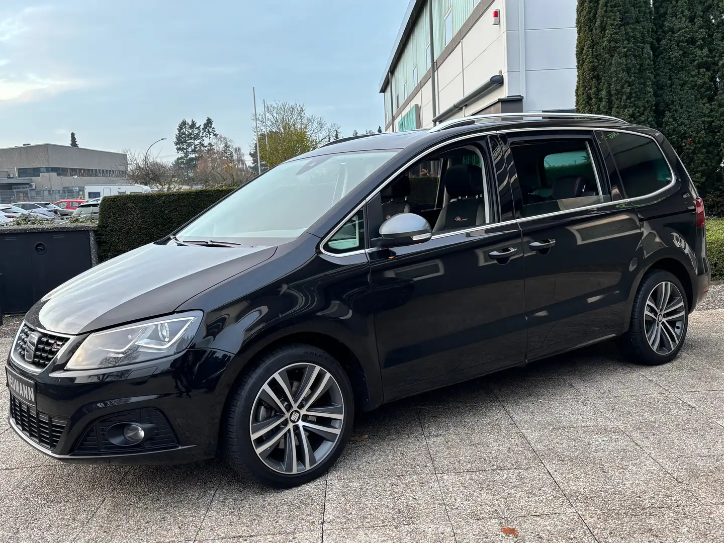 SEAT Alhambra FR-Line Schwarz - 2