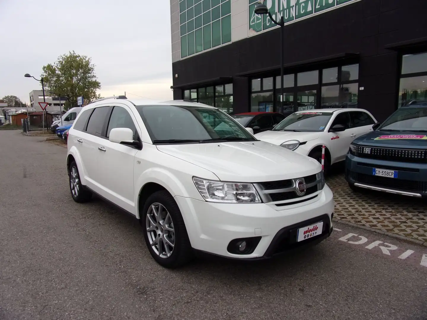 Fiat Freemont Freemont 2.0 Multijet 140 CV Lounge Wit - 1