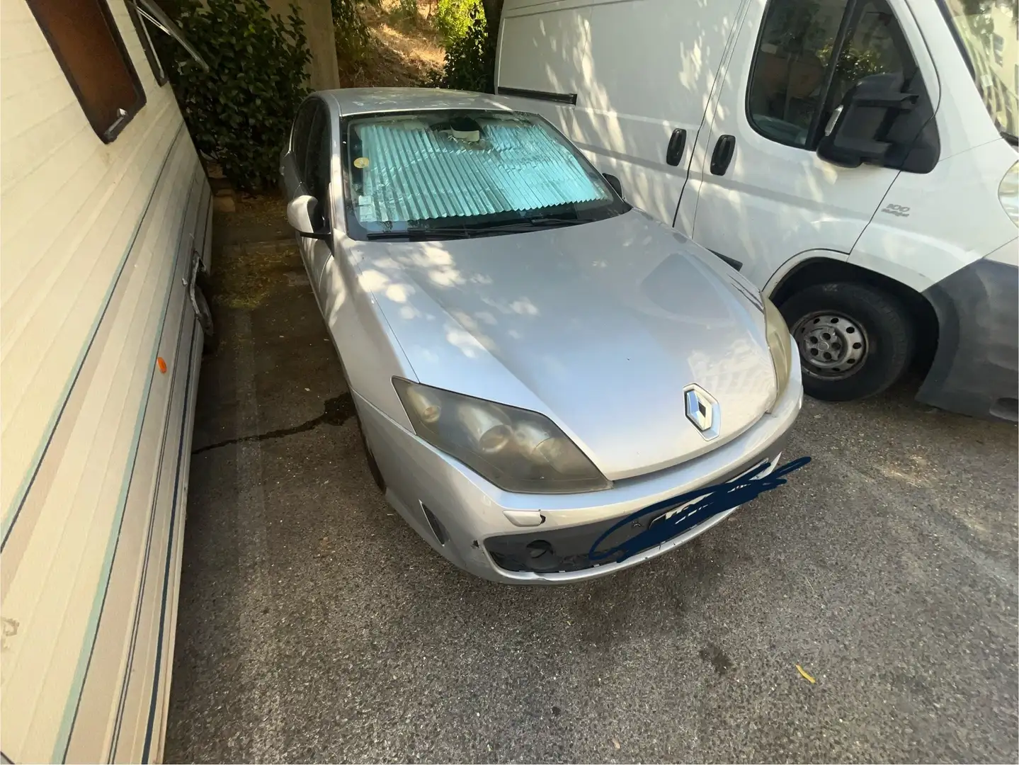 Renault Laguna LAGUNA DCI 110 ECO2CARMINAT PRO Gris - 2