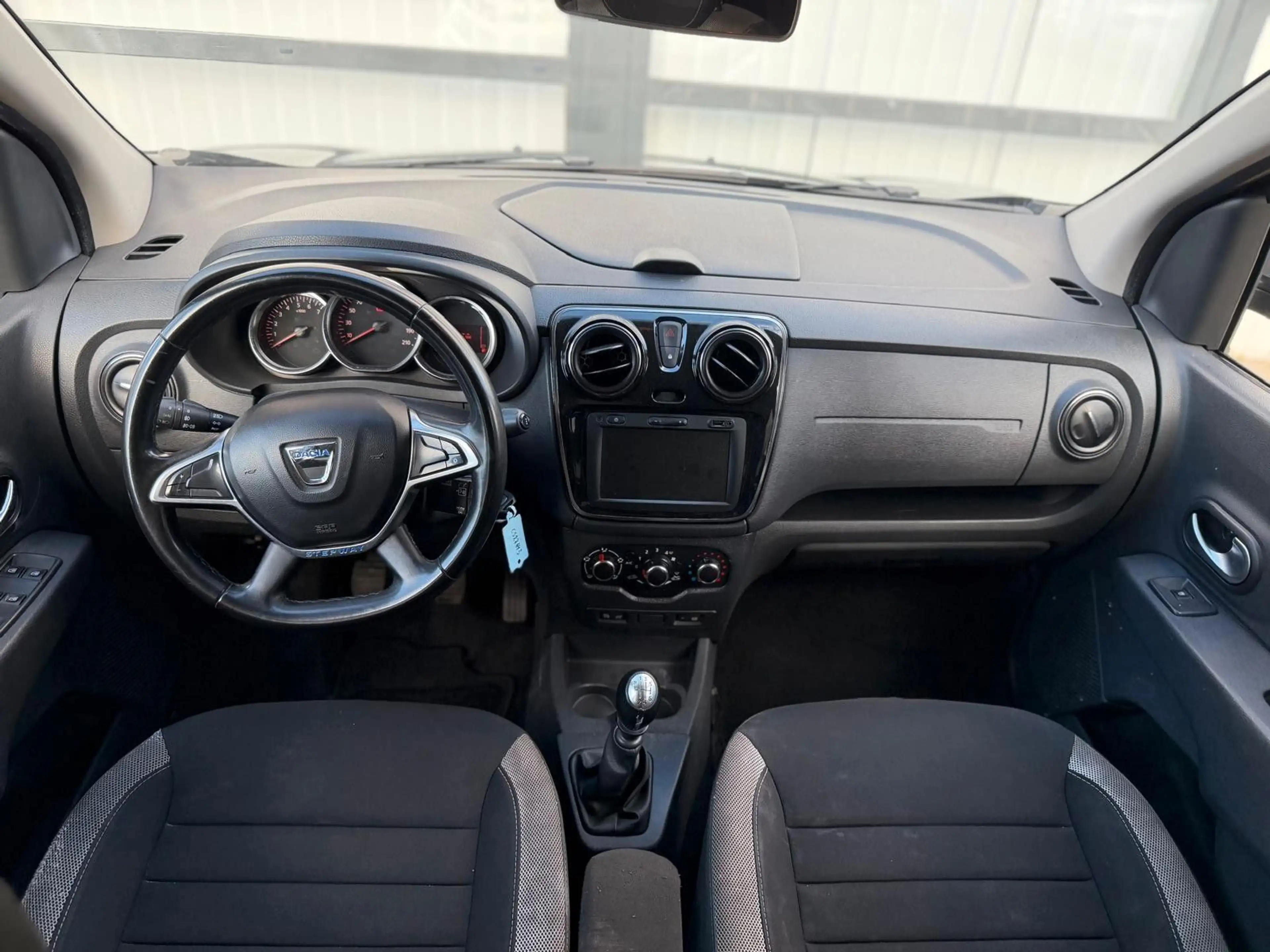 Dacia Lodgy LODGY 7 SITZE KAM TEMPO LKA — photo 15