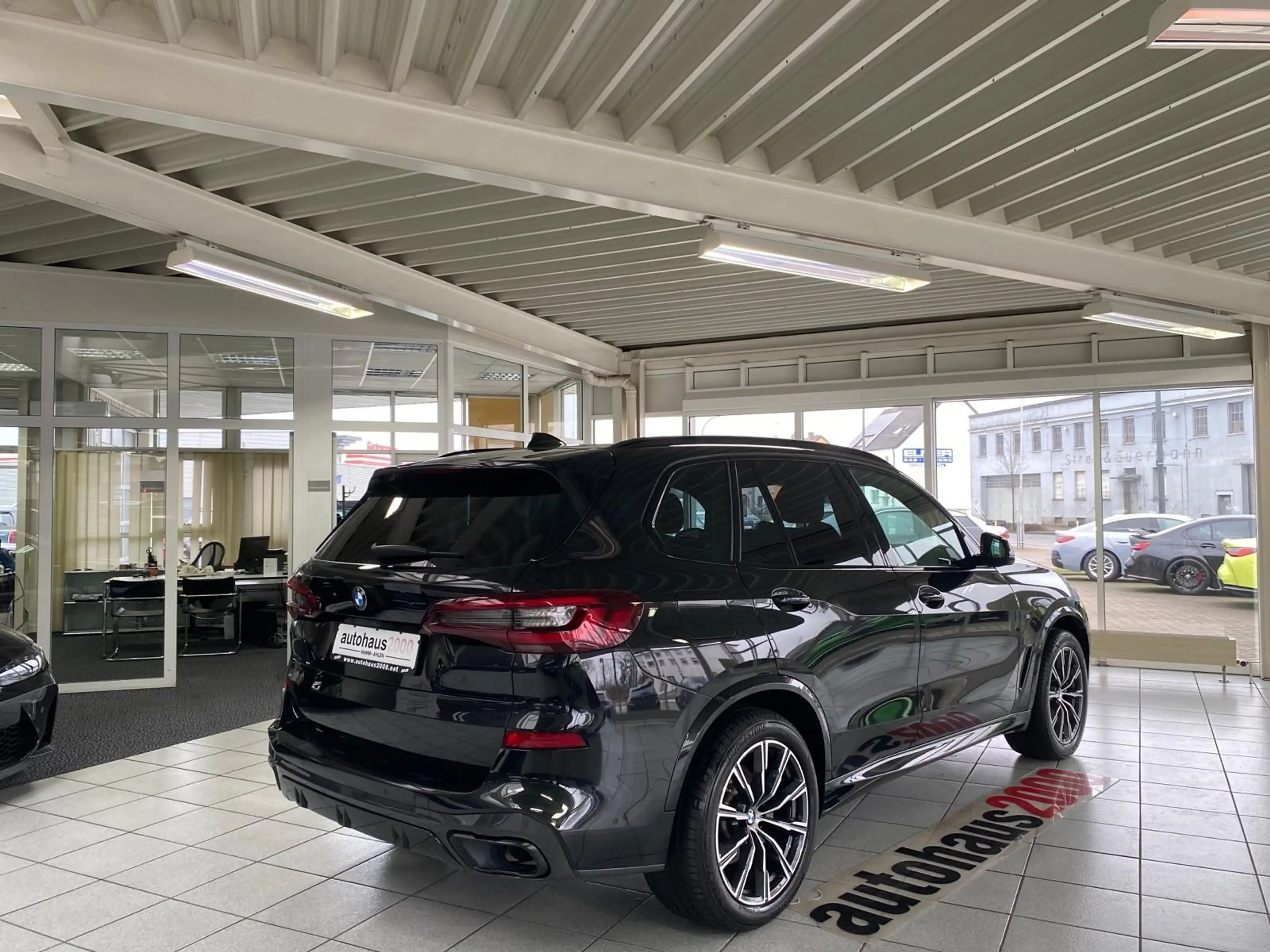 BMW X5 xDrive 40i M Sportpaket LASER/HUD/CAM/PANO. — photo 3