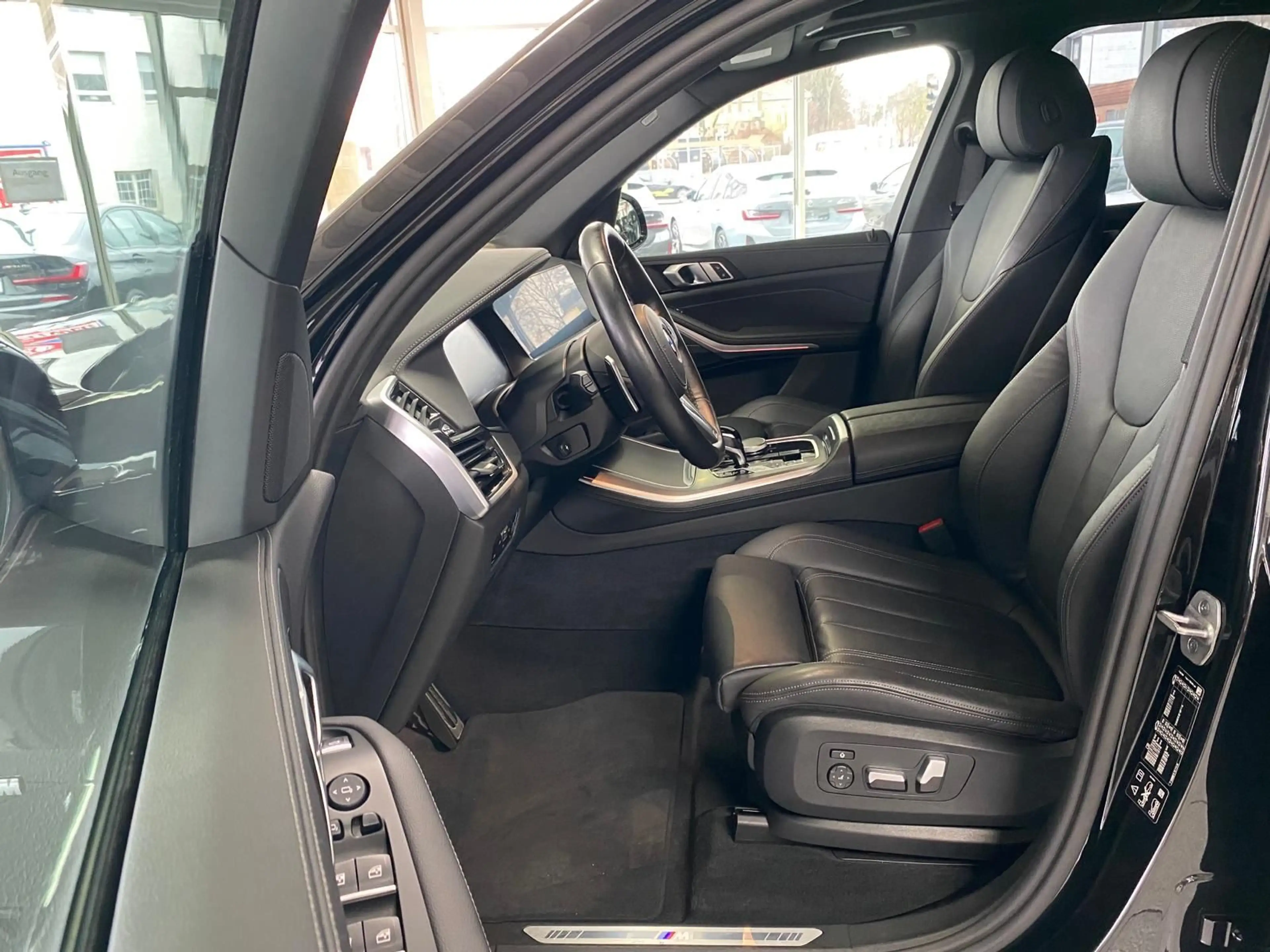 BMW X5 xDrive 40i M Sportpaket LASER/HUD/CAM/PANO. — photo 7