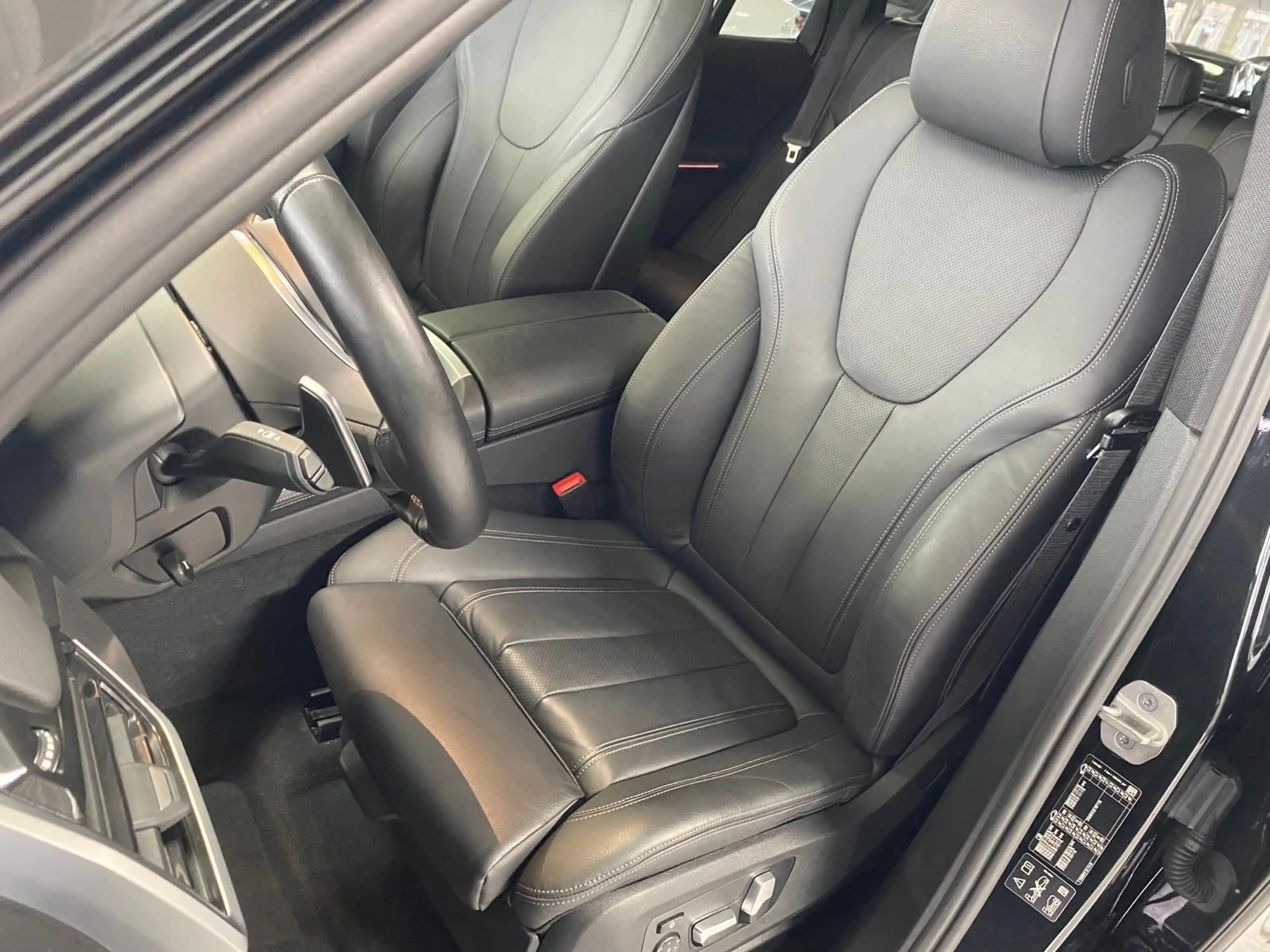 BMW X5 xDrive 40i M Sportpaket LASER/HUD/CAM/PANO. — photo 6
