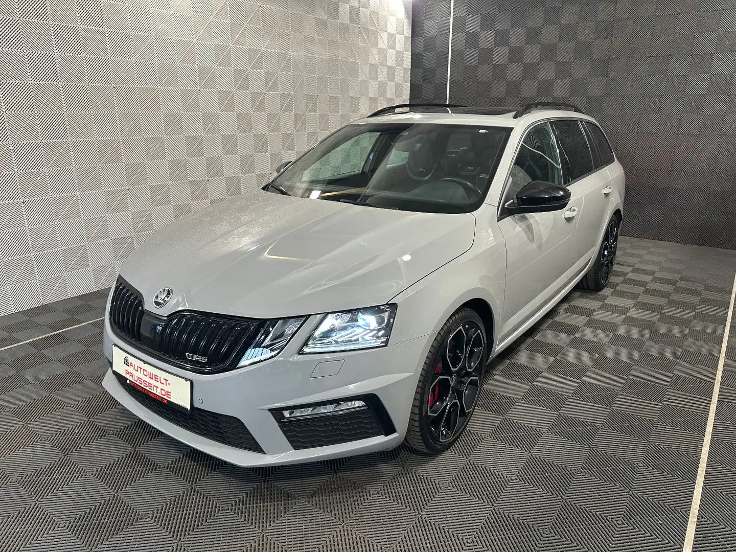 Skoda Octavia Combi*RS*PANO-LED-ST.HZ-APPLE-SPUR-SHZ Grau - 2