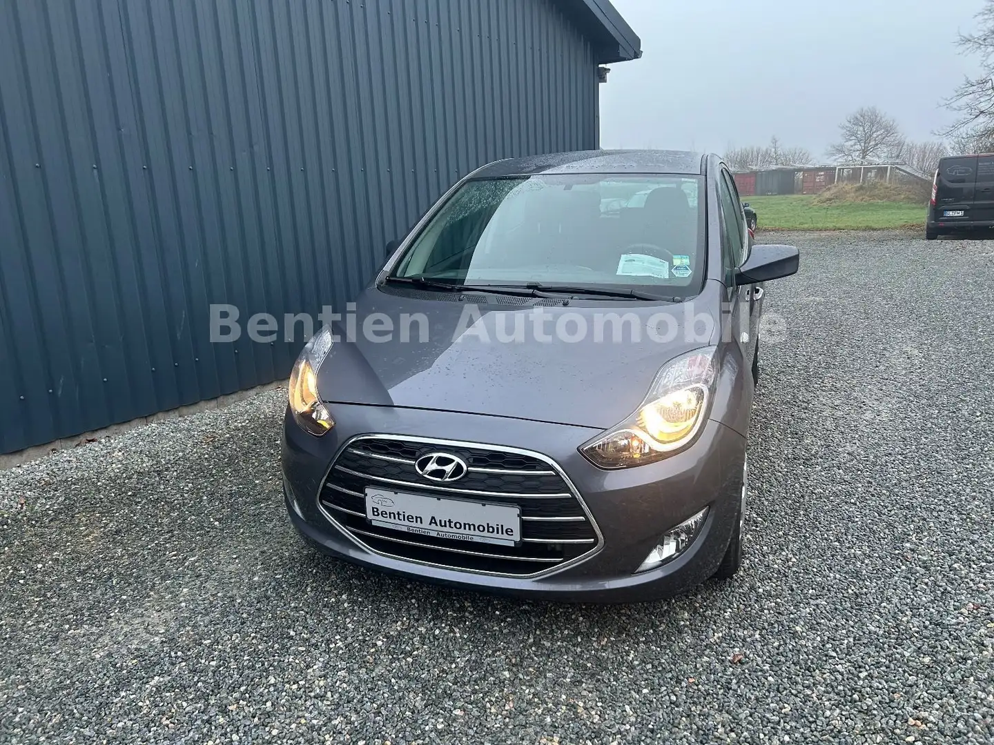 Hyundai iX20 blue YES! 1-Hand,SHZ,LHZ,PDC,Klima Grau - 2
