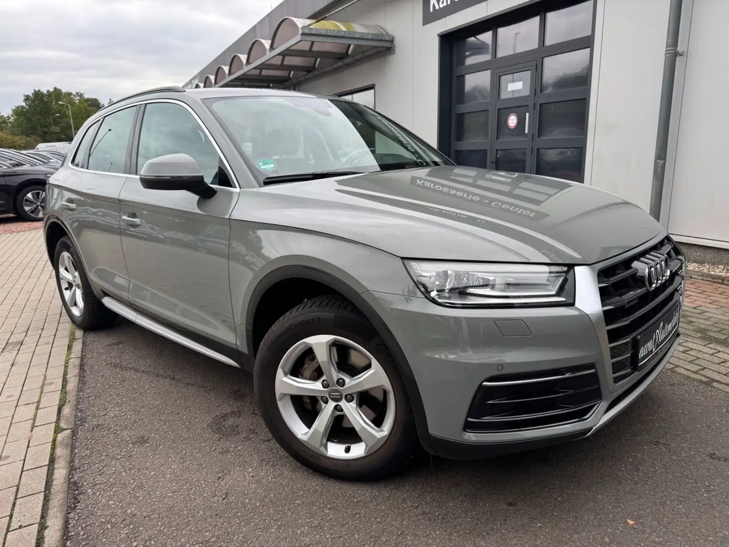 Audi Q5 40 TDI quattro design Vollleder Grau - 1