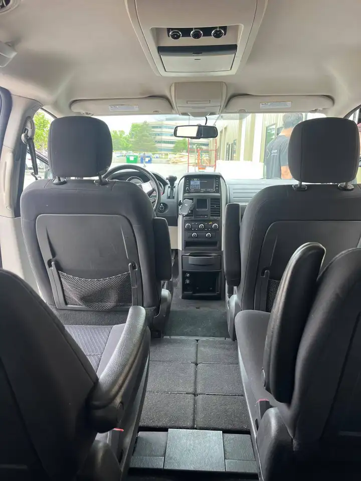 Dodge Grand Caravan снимка Dodge Grand Caravan