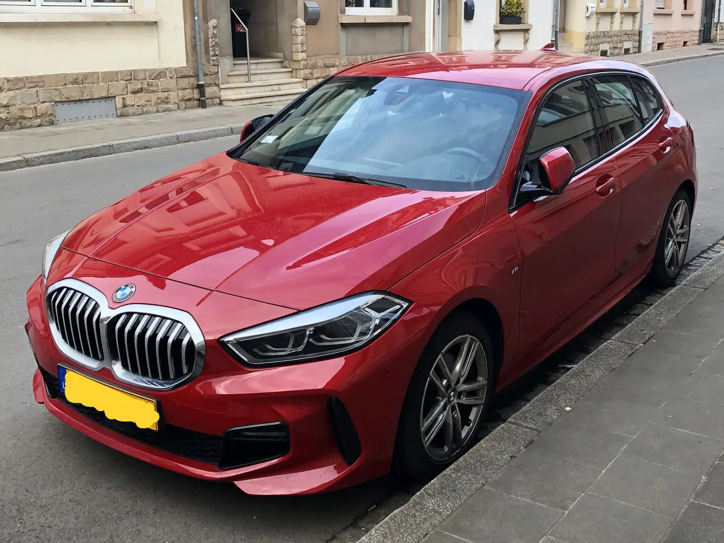 BMW 118 118d Aut. M Sport Rouge - 1