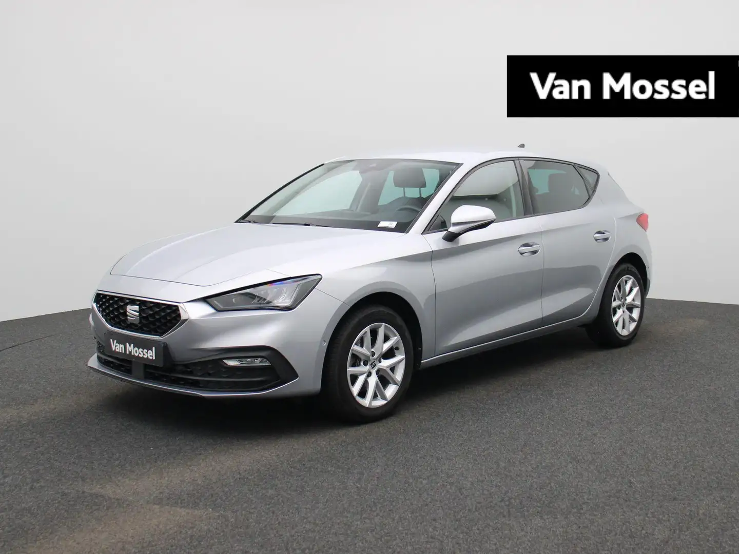 SEAT Leon 1.0 TSI Style 110 PK | LED Koplampen | Navigatie | Zilver - 1