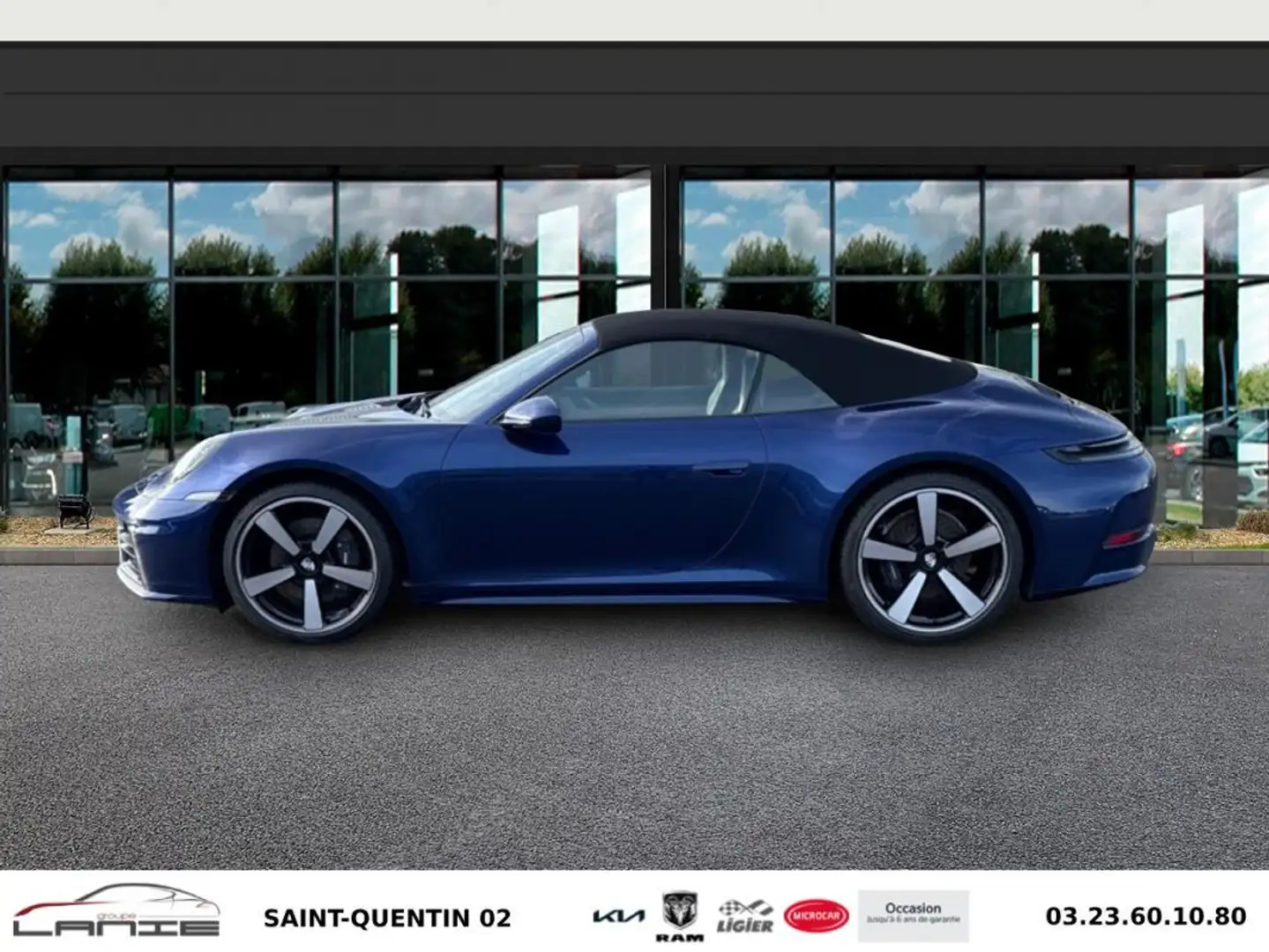 Porsche 911 CARRERA Cabriolet 992.2 - 3.0i 394 PDK Bleu - 2