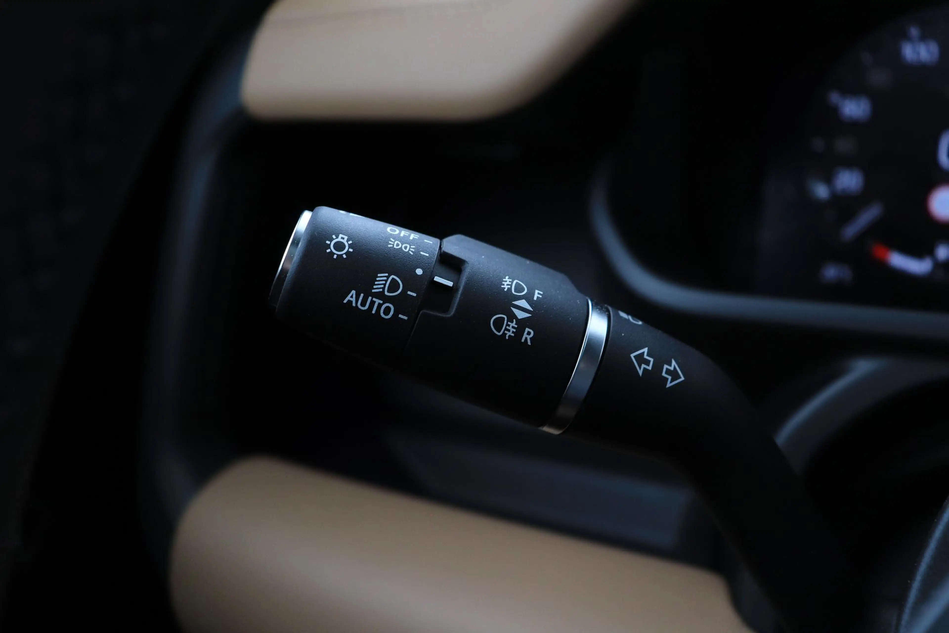 Land Rover Defender 110 P300e X-Dynamic HSE | MY26 | ClearSight | Meri — photo 41