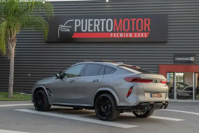 BMW X6 M view 4