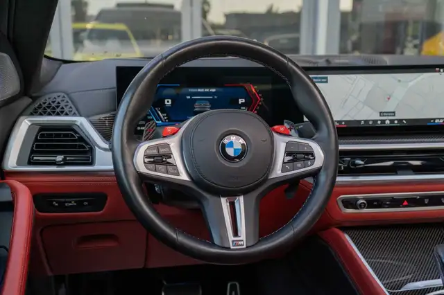BMW X6 M view 9