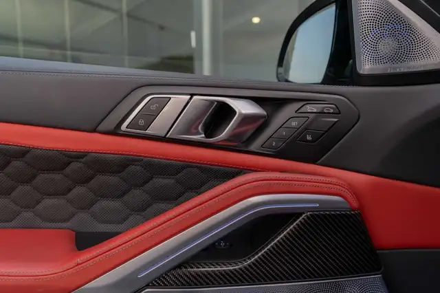 BMW X6 M view 8