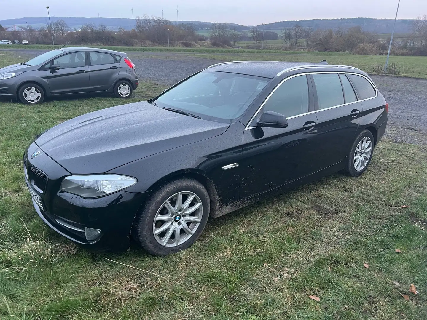 BMW 520 520d Touring Aut. Black - 2
