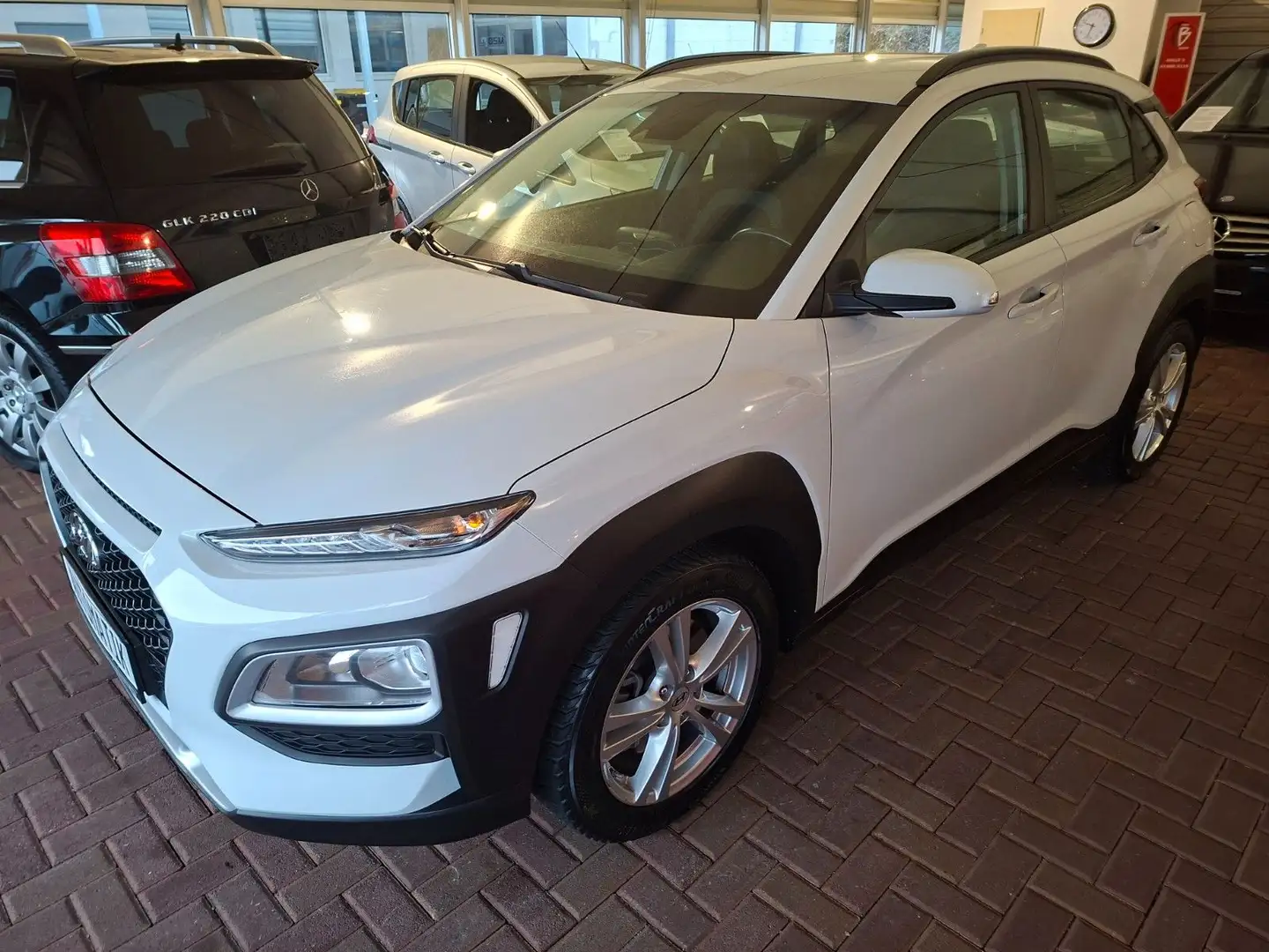 Hyundai KONA 2WD Kamera Navigation USB nur 25820 KM TOP Weiß - 2