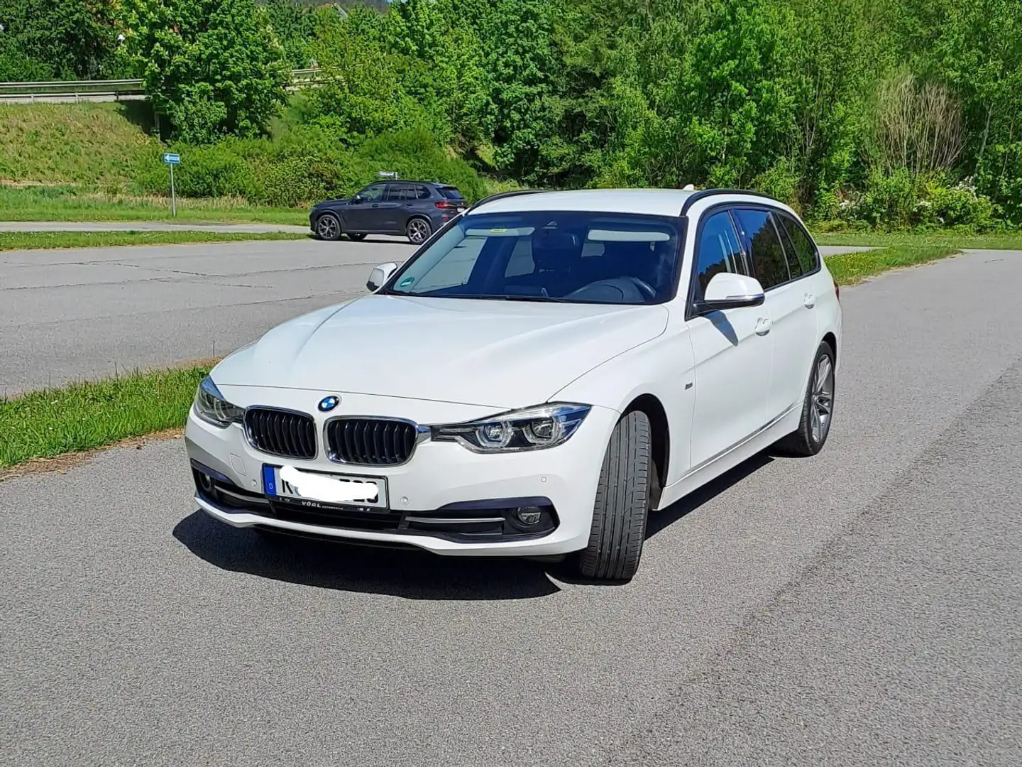 BMW 320 320d Touring xDrive Aut. Sport Line - 2