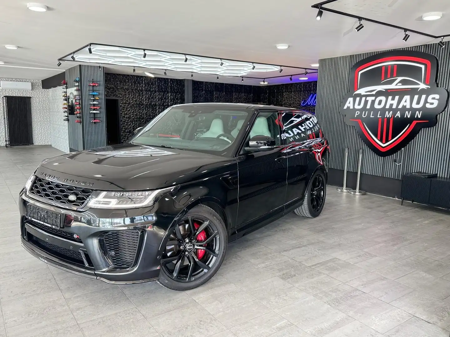 Land Rover Range Rover Sport SVR +TOTWINKEL+ACC+360GRAD+HUD Noir - 1