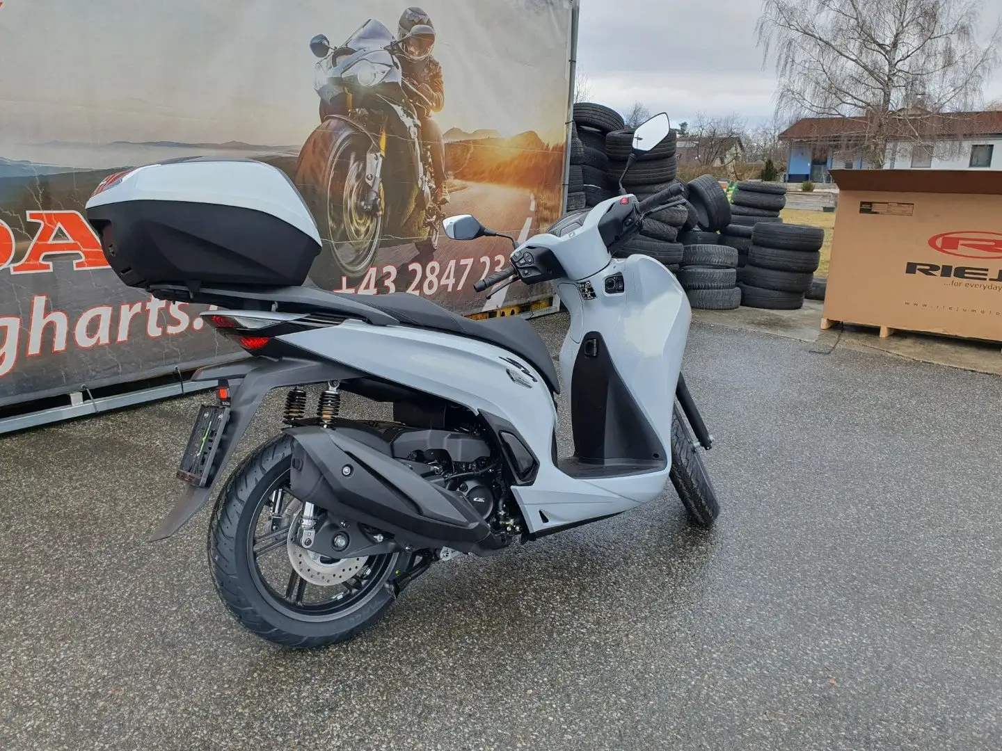 Honda SH 350i Alb - 2