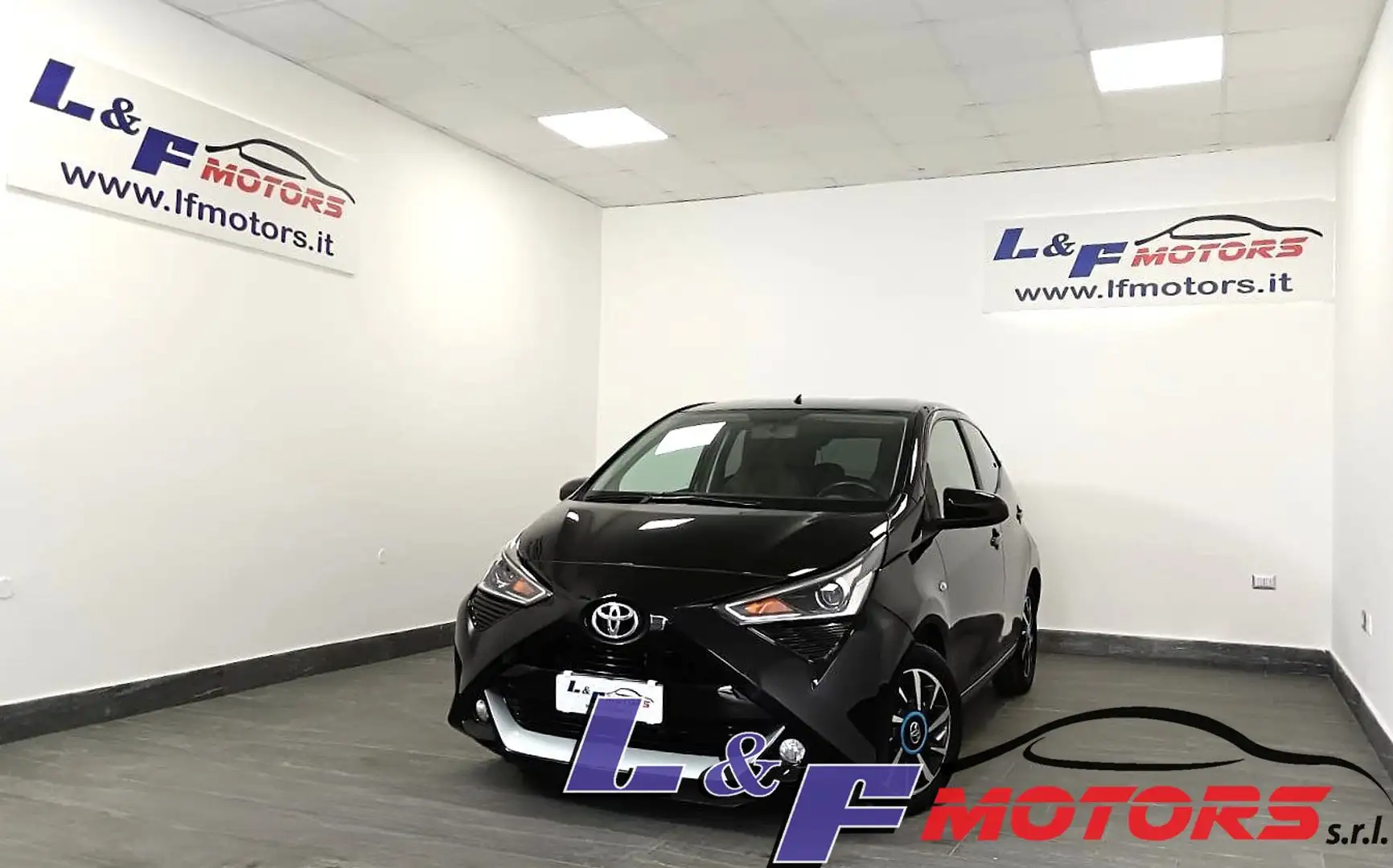 Toyota Aygo Aygo 1.0 VVT-i 72 CV 5 porte Nero - 1
